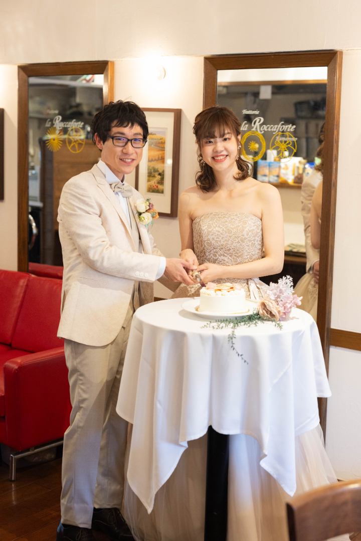 小さな結婚式熊本店　挙式レポート　No.46　９名での小さくてかわいいレストランウエディング（ロッカフォルテで会食）