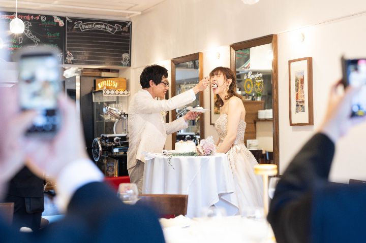 小さな結婚式熊本店　挙式レポート　No.46　９名での小さくてかわいいレストランウエディング（ロッカフォルテで会食）