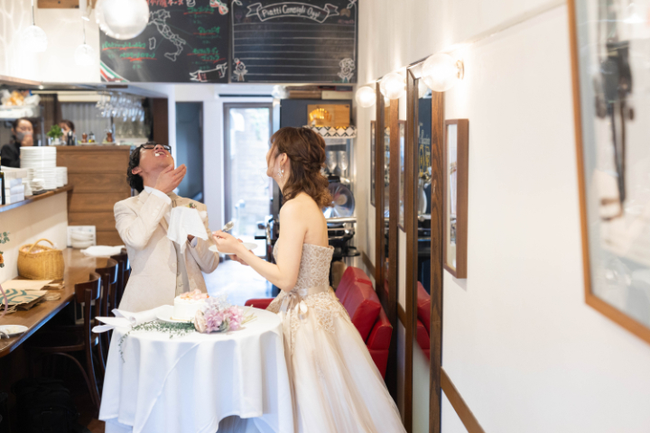 小さな結婚式熊本店　挙式レポート　No.46　９名での小さくてかわいいレストランウエディング（ロッカフォルテで会食）