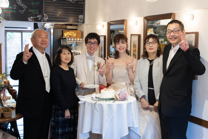 小さな結婚式熊本店　挙式レポート　No.46　９名での小さくてかわいいレストランウエディング（ロッカフォルテで会食）