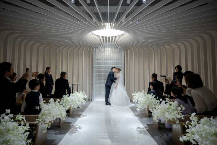 小さな結婚式熊本店　挙式レポート　No.39　15名の少人数結婚式＆レストラン会食（挙式編）