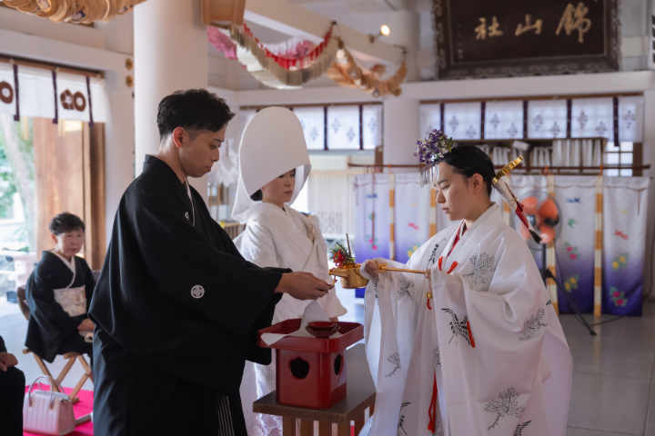 小さな結婚式熊本店　挙式レポート　No.41　加藤神社での少人数神社式＆挙式後にフォトウエディング