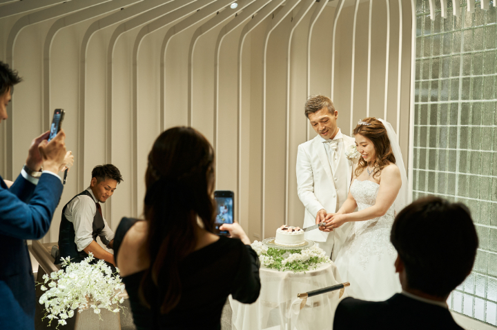 小さな結婚式熊本店　挙式レポート　No.42　挙式で行う感謝のイベント（ケーキ入刀／花嫁のお手紙）