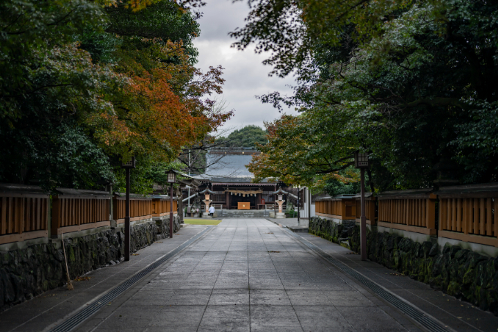小さな結婚式熊本店　挙式レポート　No.41　雨上がりの健軍神社＆レストラン会食（挙式前のイメージ撮影）