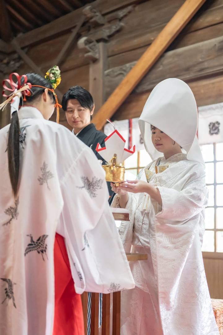 小さな結婚式熊本店　挙式レポート　No.42　雨上がりの健軍神社＆レストラン会食（挙式編）