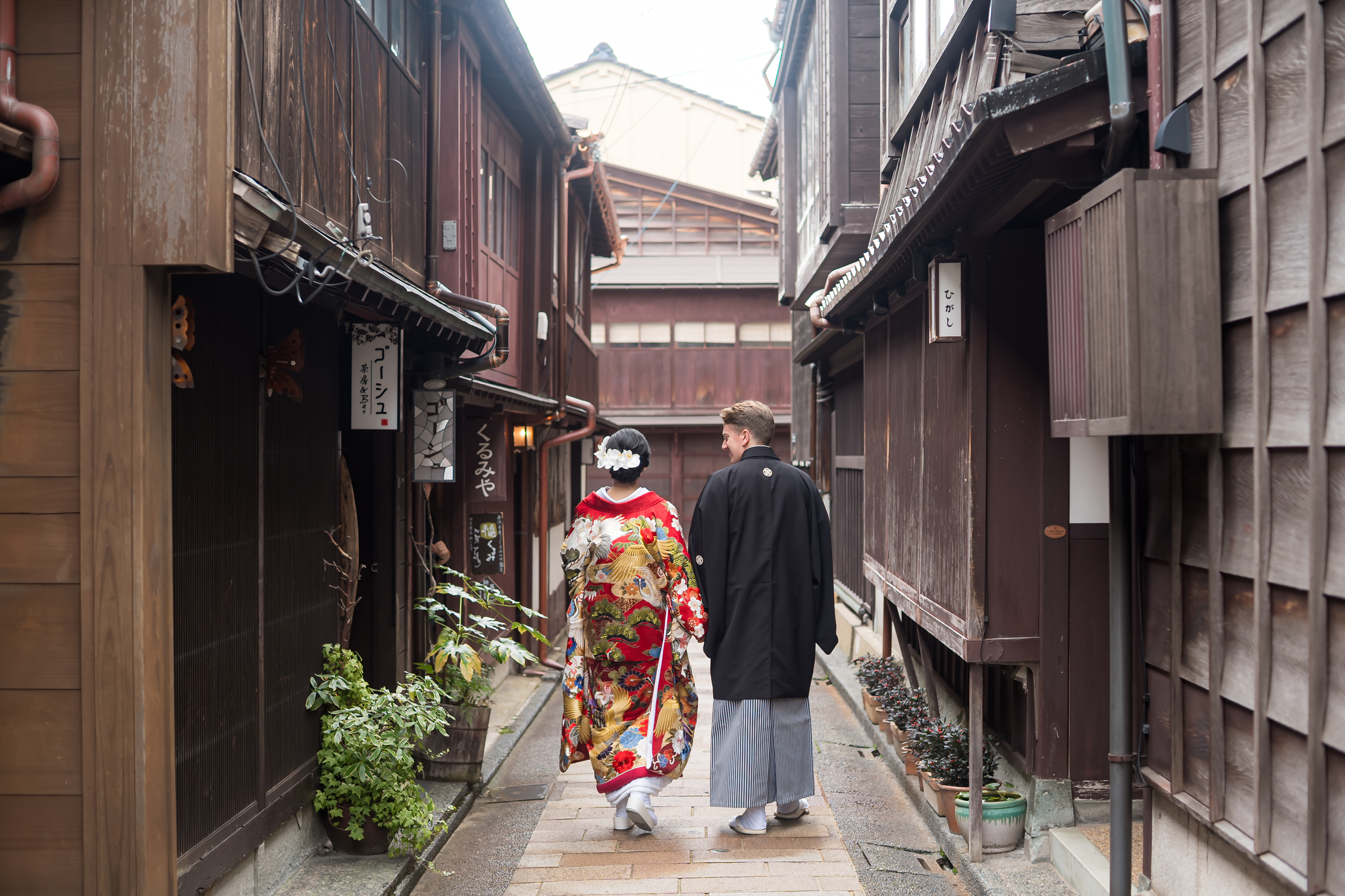 金沢で叶える神社婚　～ひがし茶屋街でのロケーション撮影～