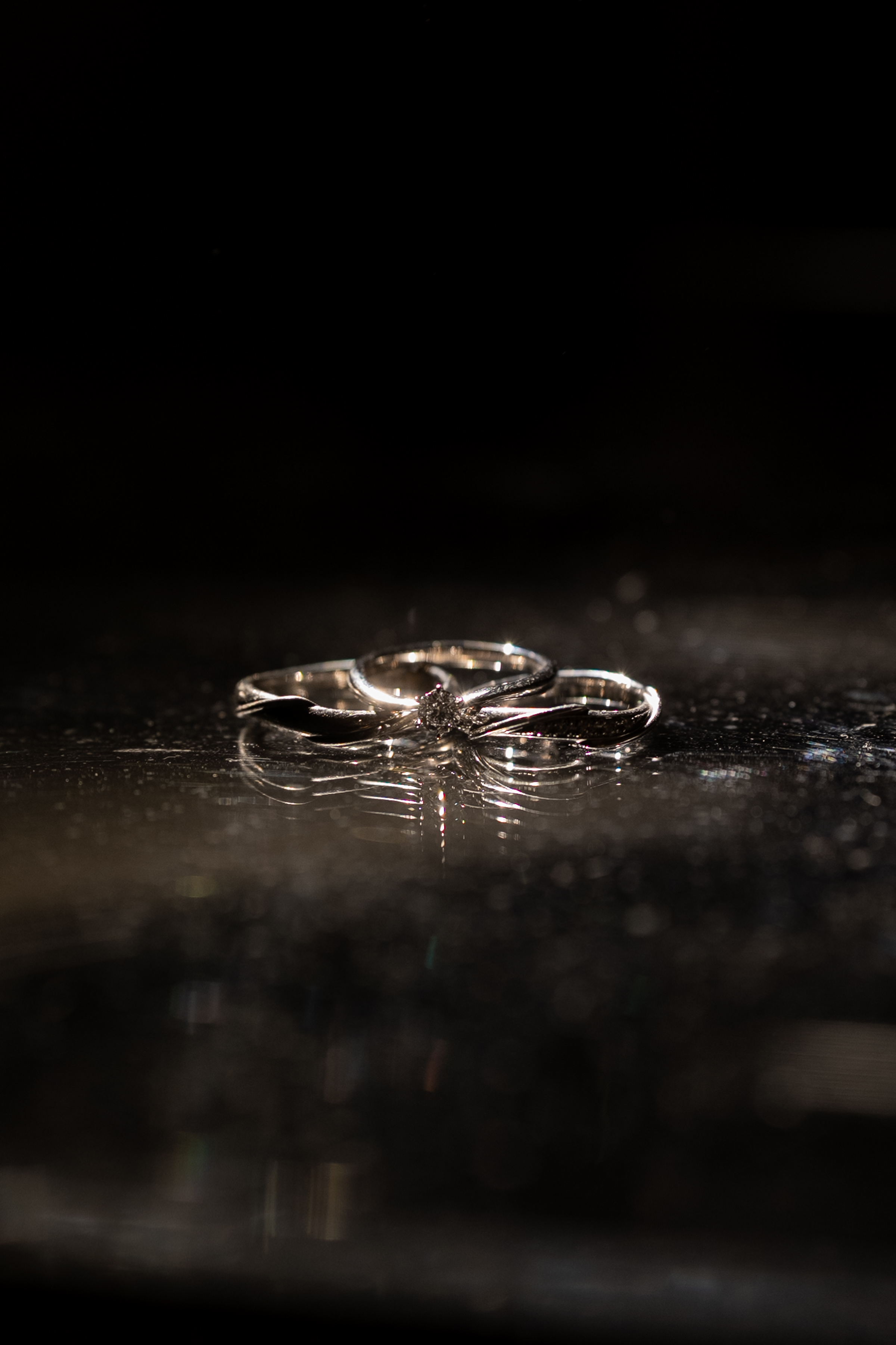 【コラム】結婚指輪はどうして左手の薬指?💍