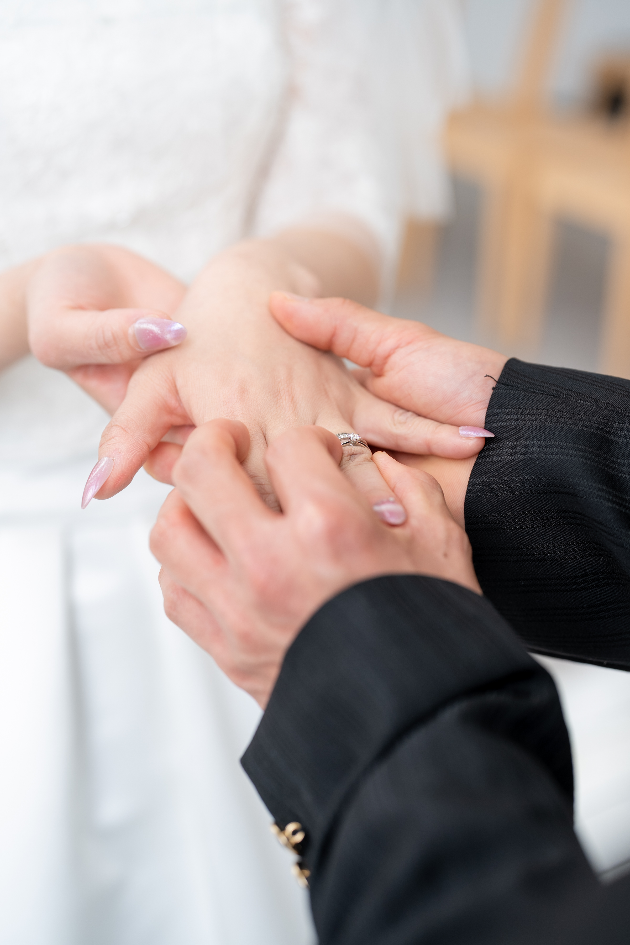 【コラム】結婚指輪はどうして左手の薬指?💍