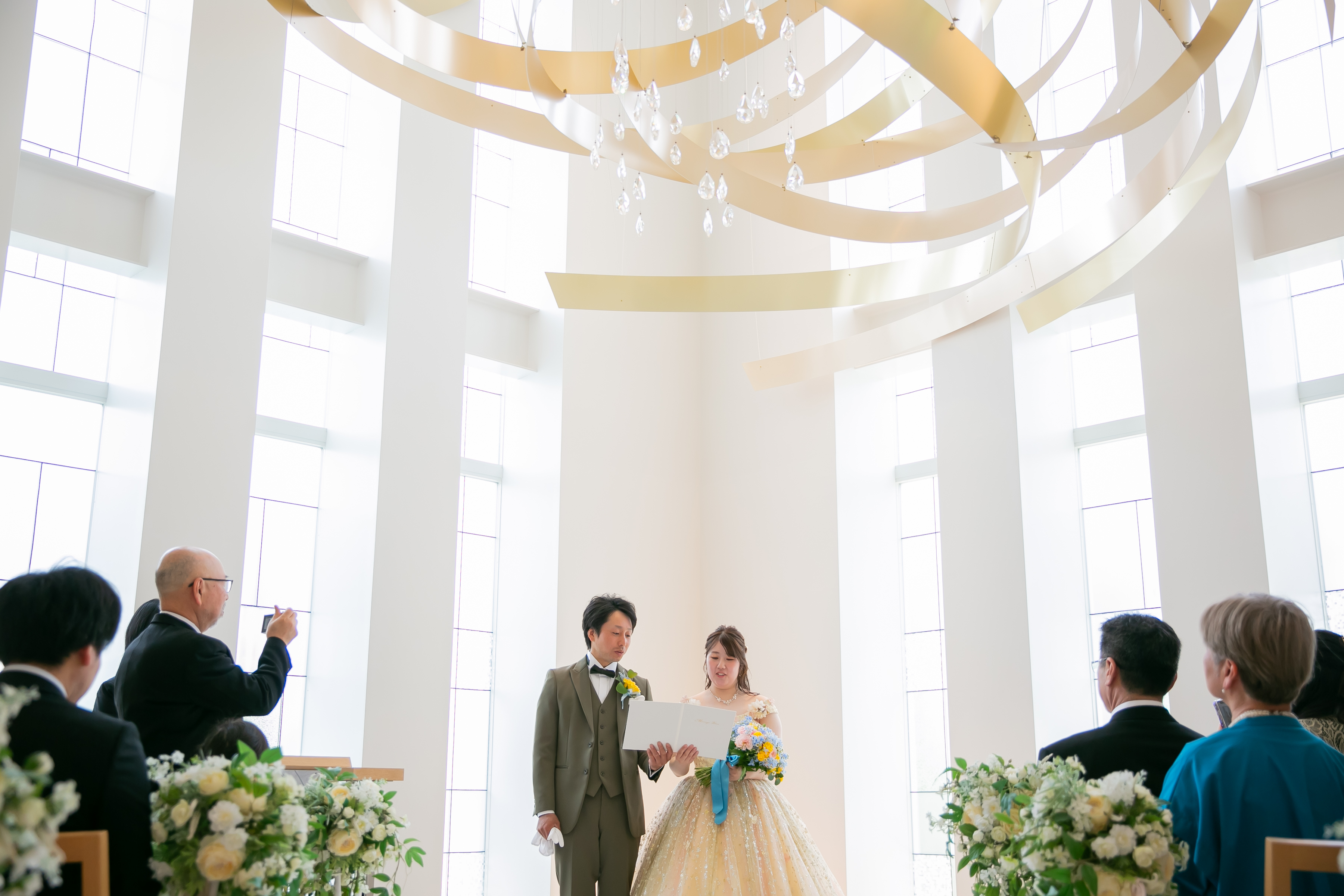 大切なわんちゃんとゲストの皆様とご結婚式✨