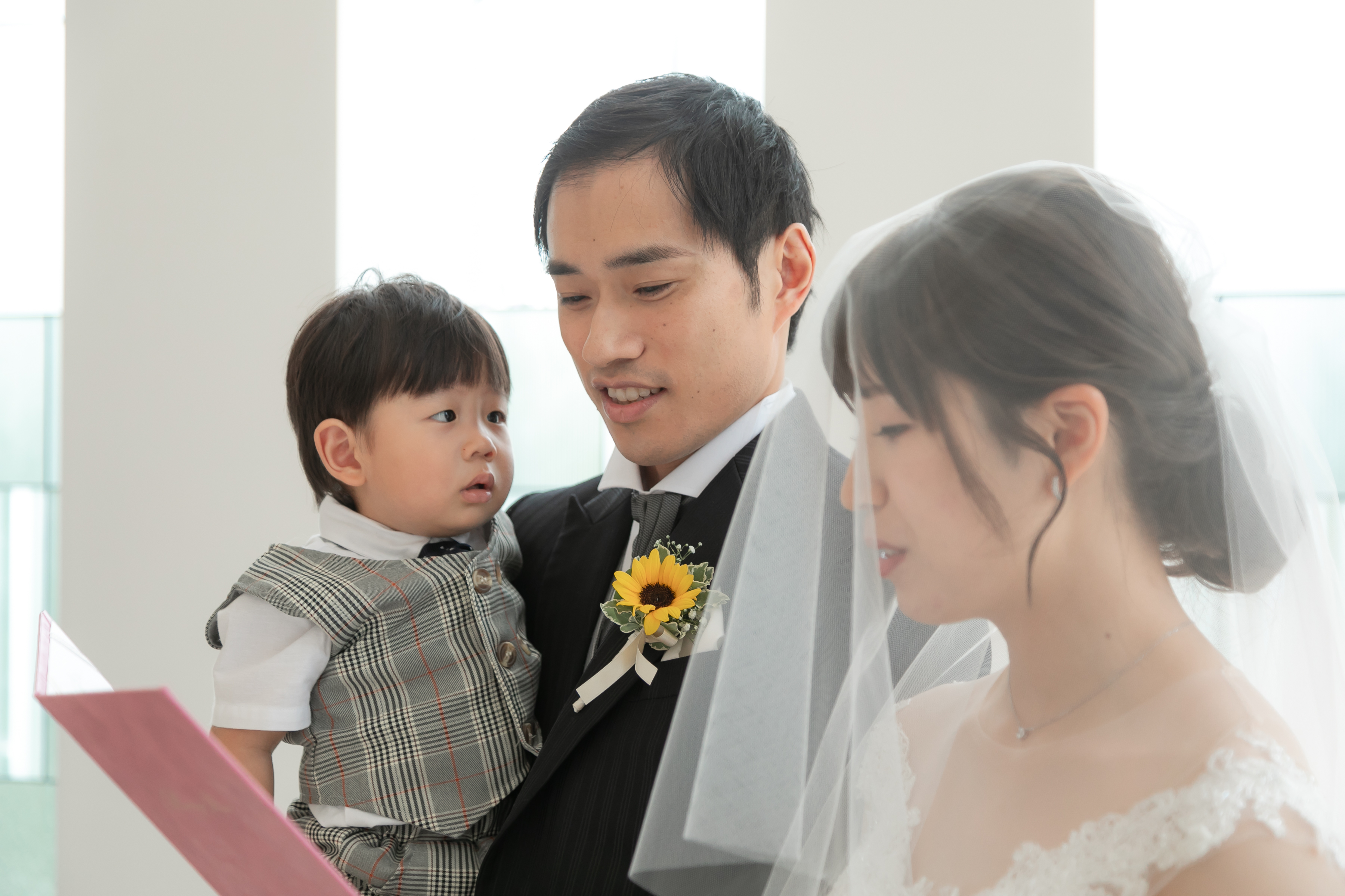 ゲスト無し!パパとママとぼく3人で結婚式