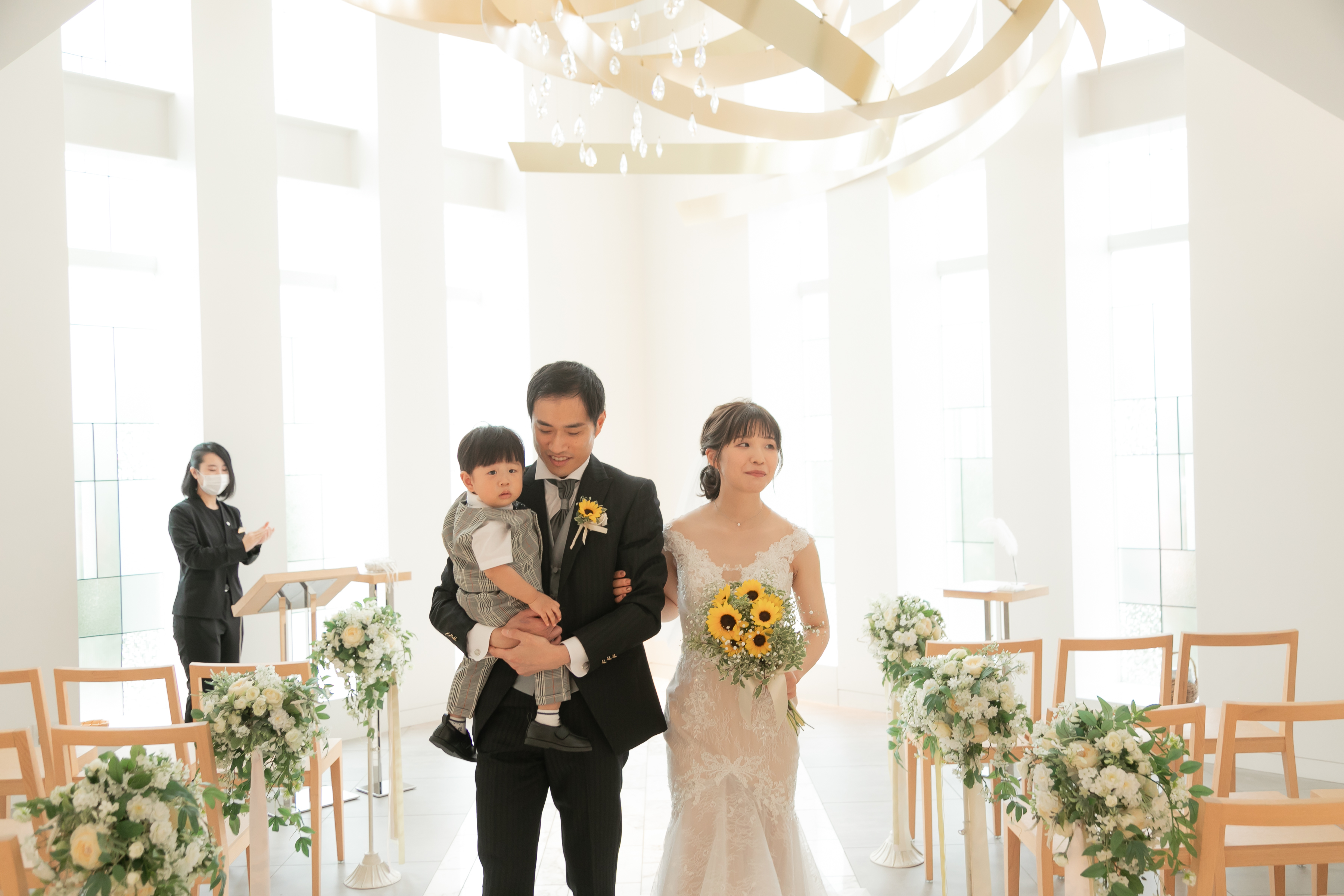 ゲスト無し!パパとママとぼく3人で結婚式