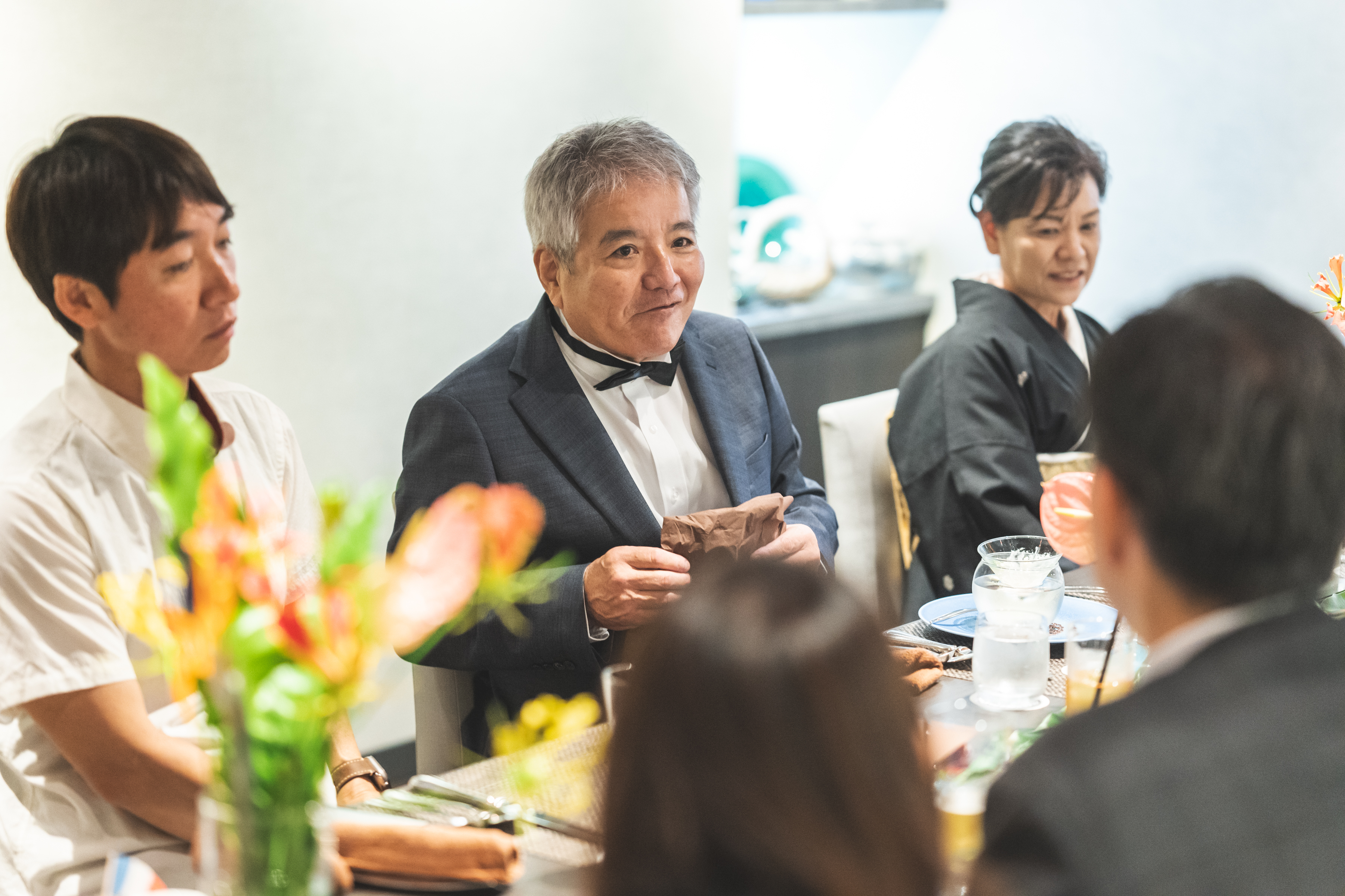 挙式のあとは、家族だけでほっとひと息。やっぱり会食っていいなと思えた一日
