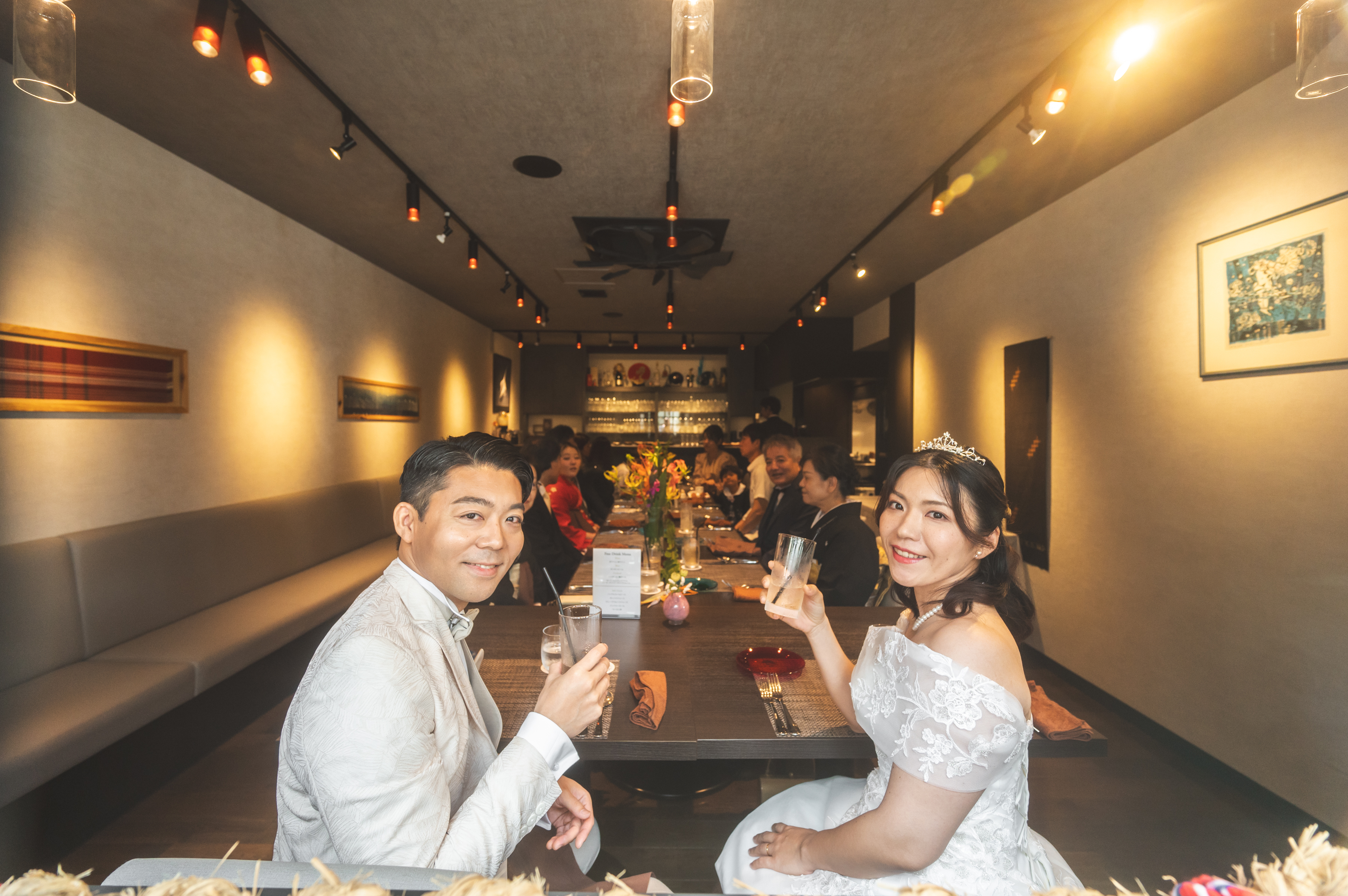 挙式のあとは、家族だけでほっとひと息。やっぱり会食っていいなと思えた一日