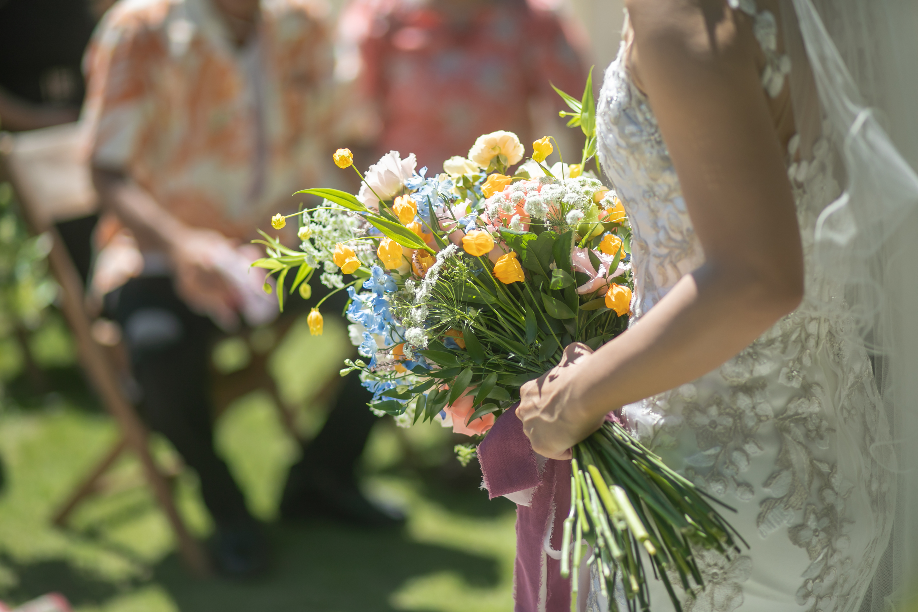 たくさんのゲストに囲まれて♪沖縄ガーデンウェディング