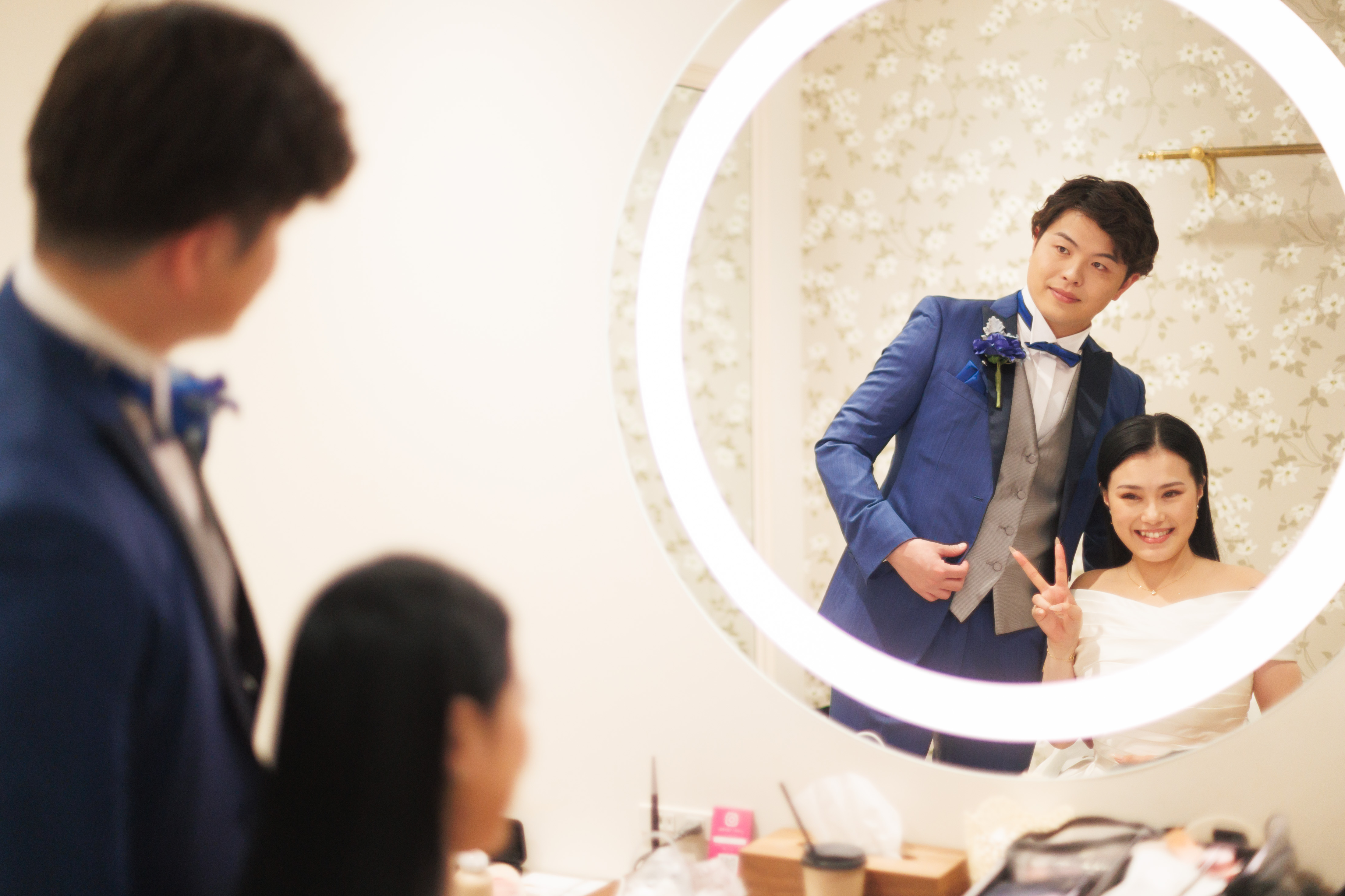 ペットと新郎新婦お二人だけの結婚式をご紹介?(メイクシーン~挙式前)