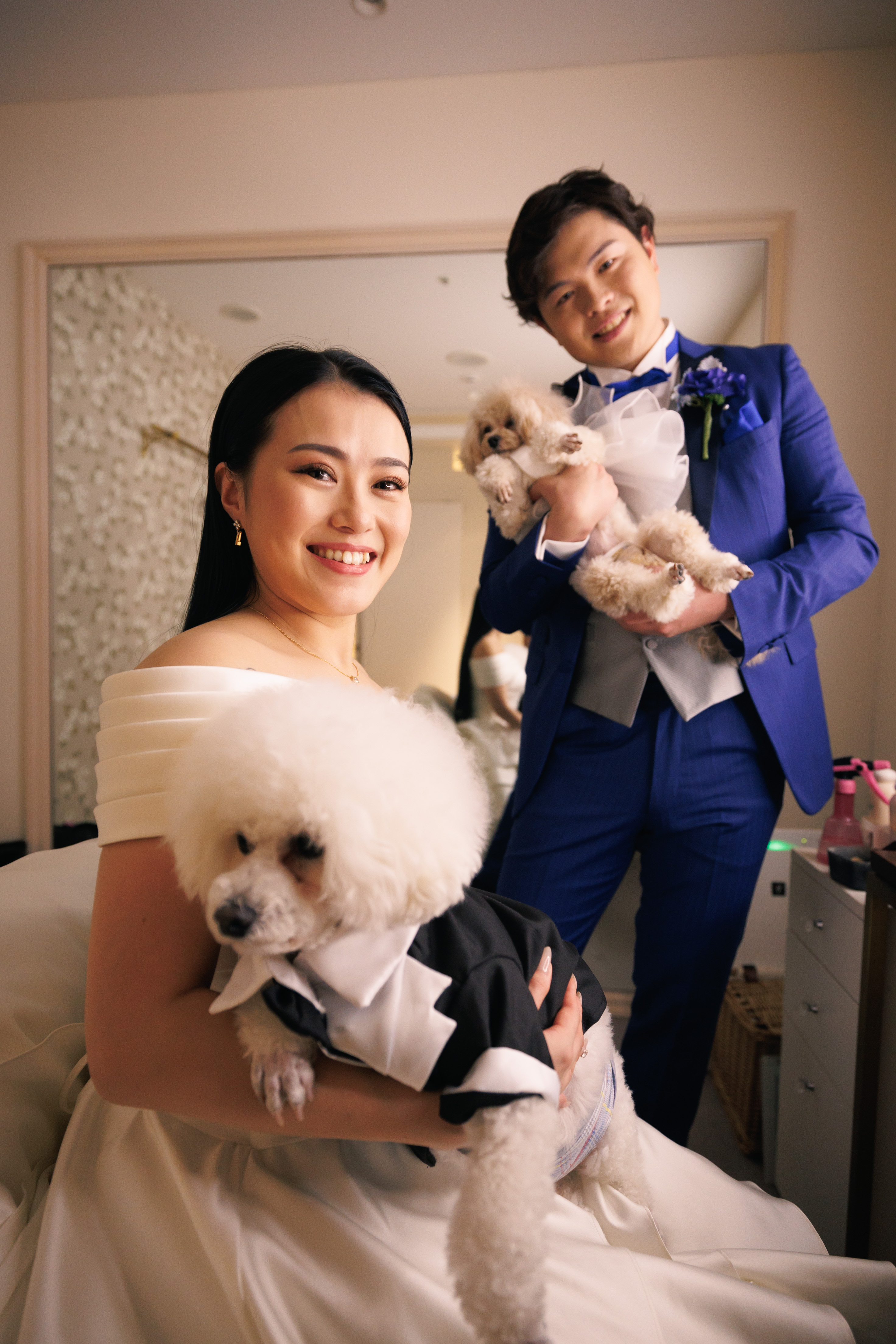 ペットと新郎新婦お二人だけの結婚式をご紹介?(メイクシーン~挙式前)
