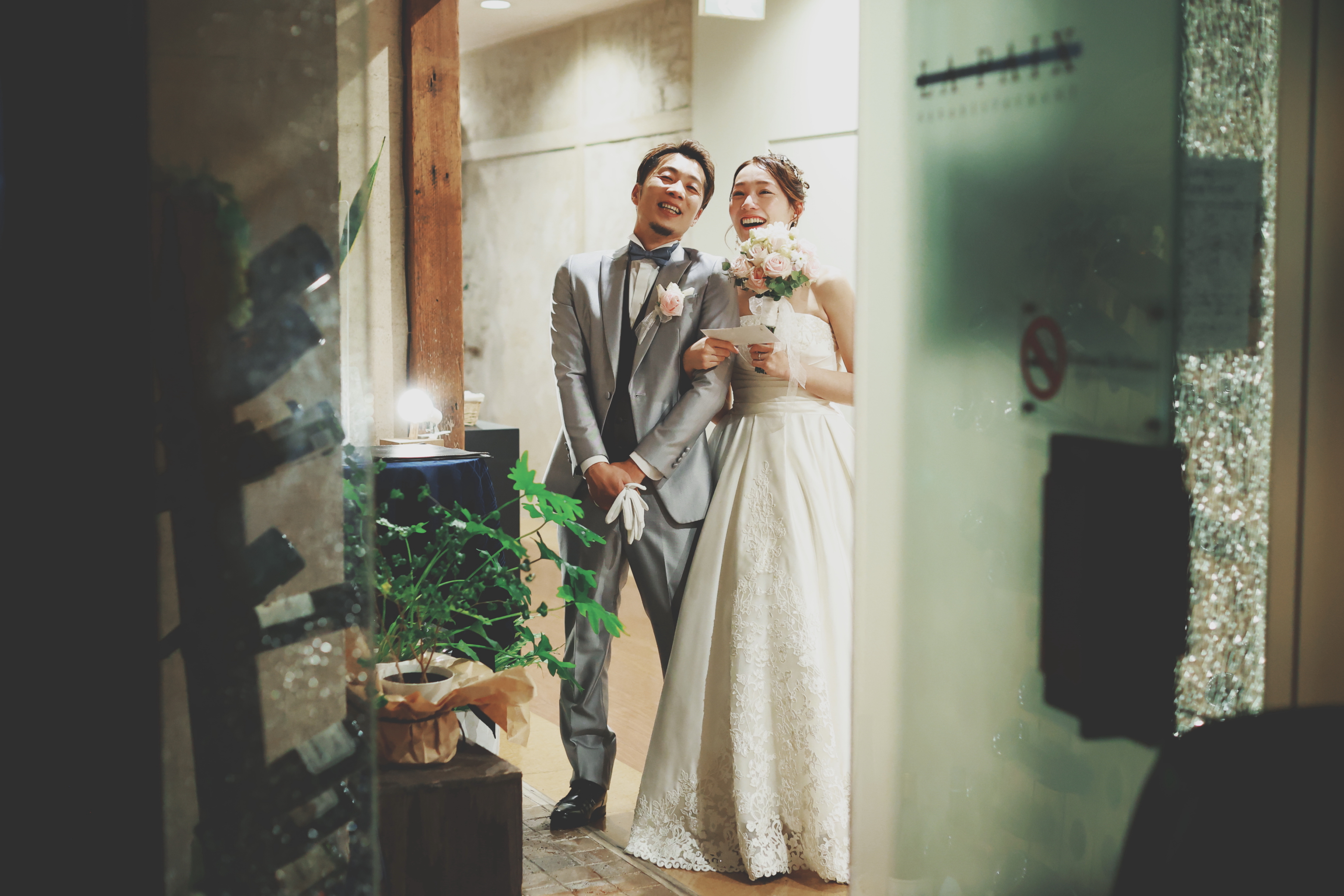 結婚式の後に、家族でレストランでパーティー♪