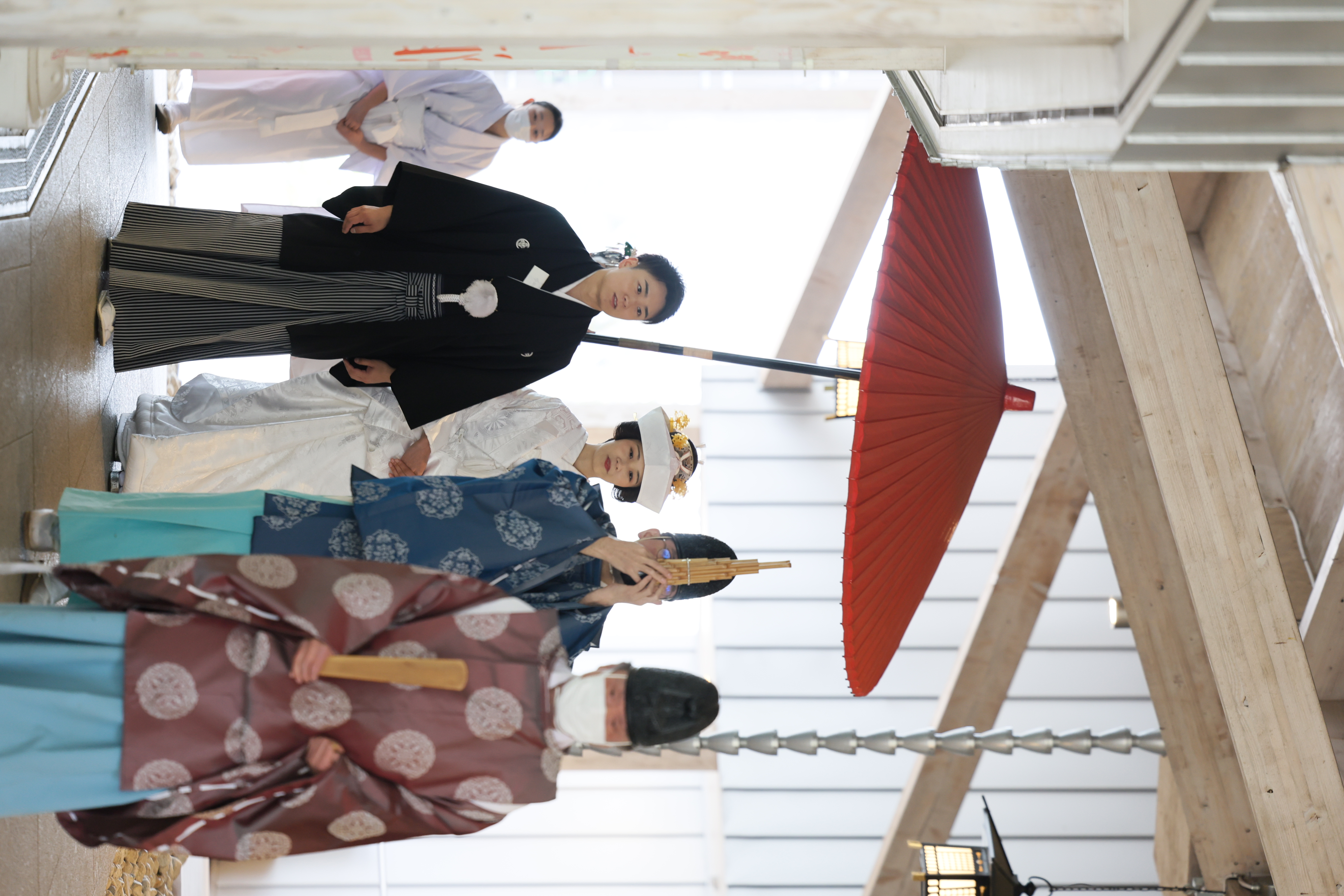 桜感じる神社での結婚式