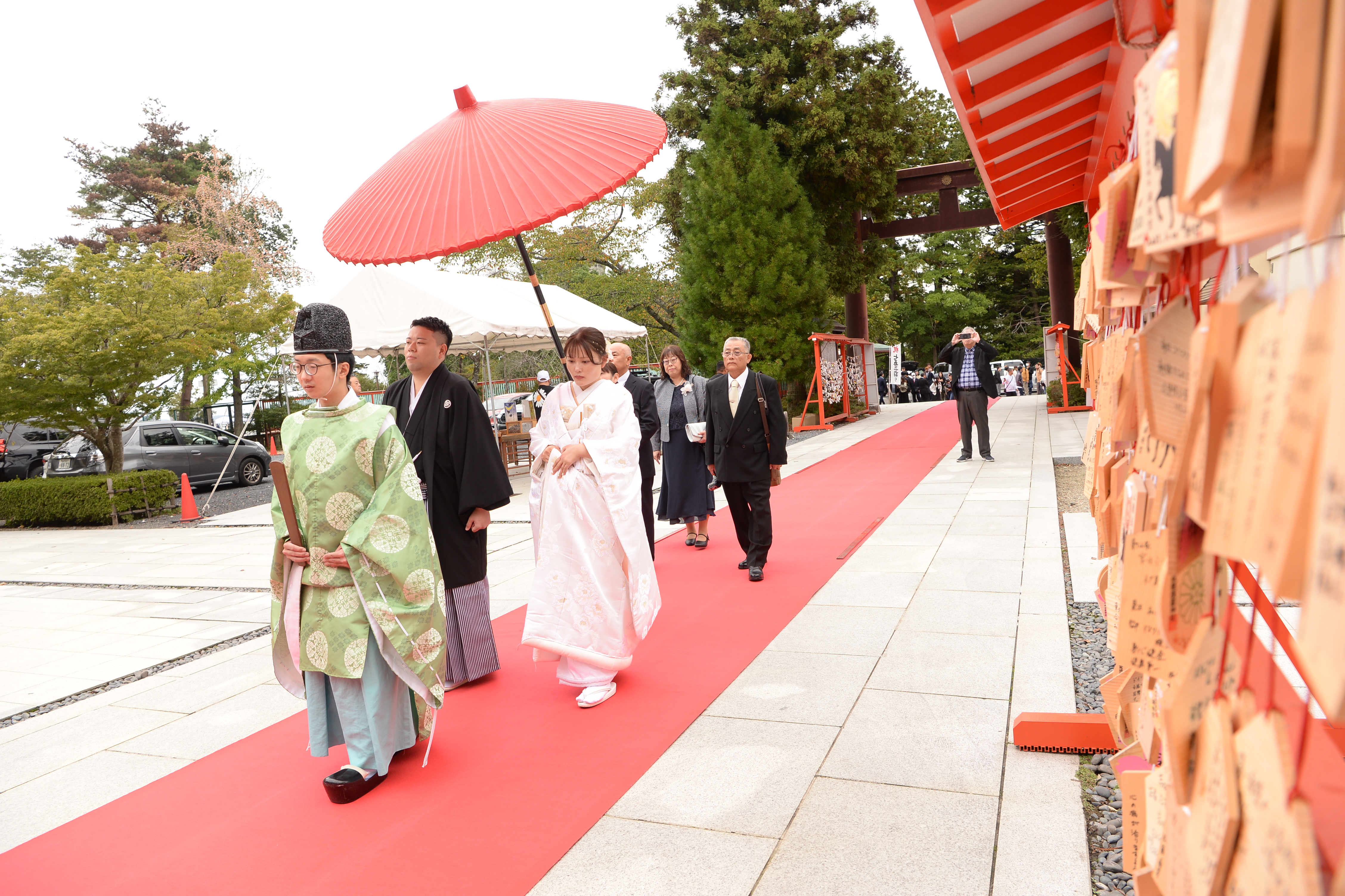 秋の神社式~白無垢で挙式、色打掛でロケーション撮影~
