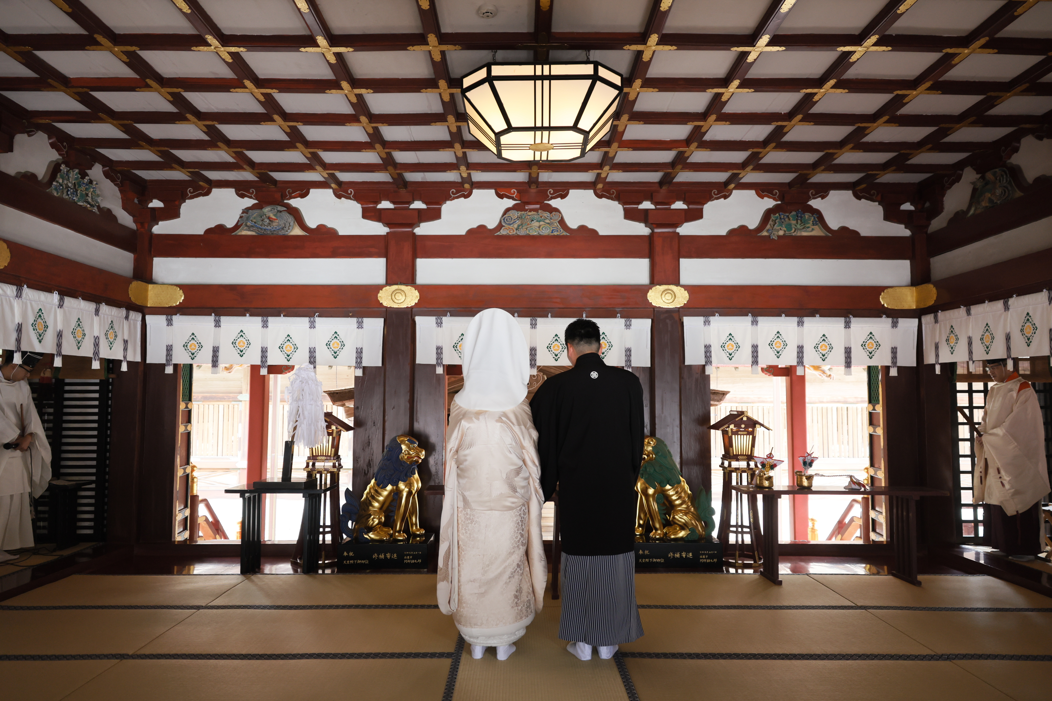 秋の鹽竈神社で結婚式 ~紅葉を感じながらのロケーション撮影~