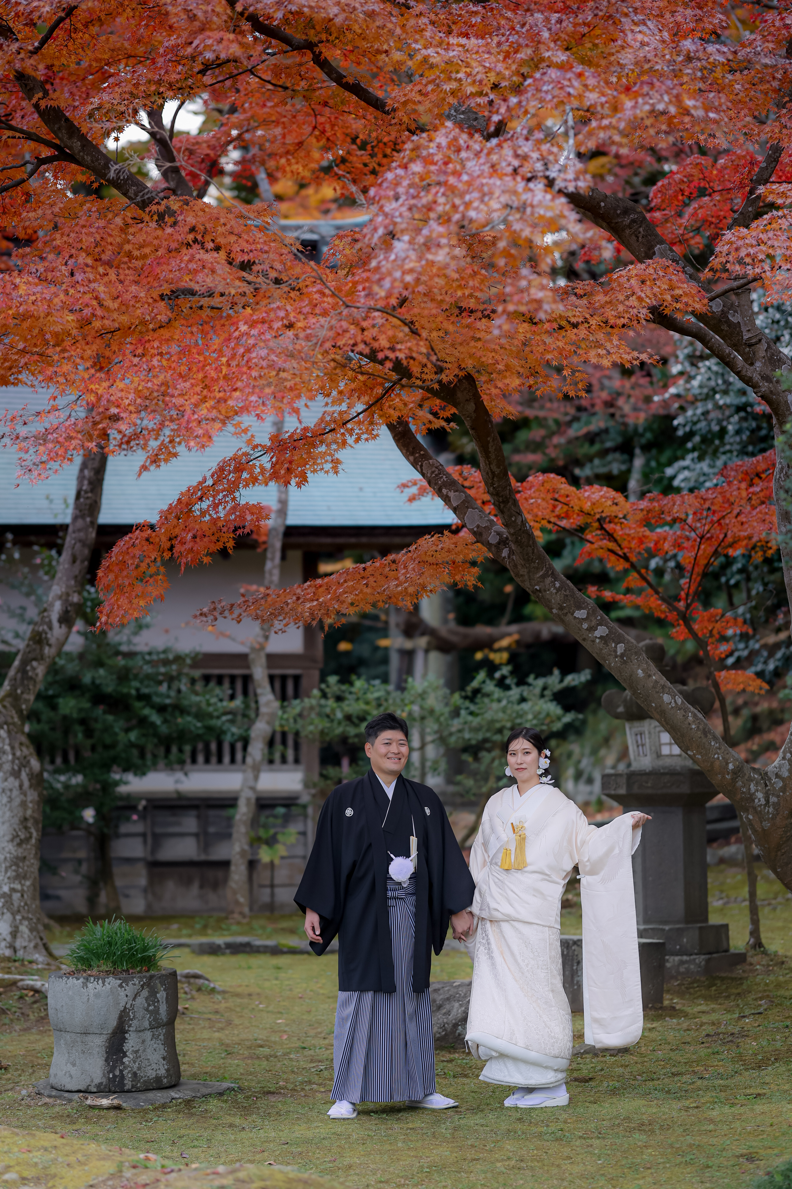 秋の鹽竈神社で結婚式 ~紅葉を感じながらのロケーション撮影~