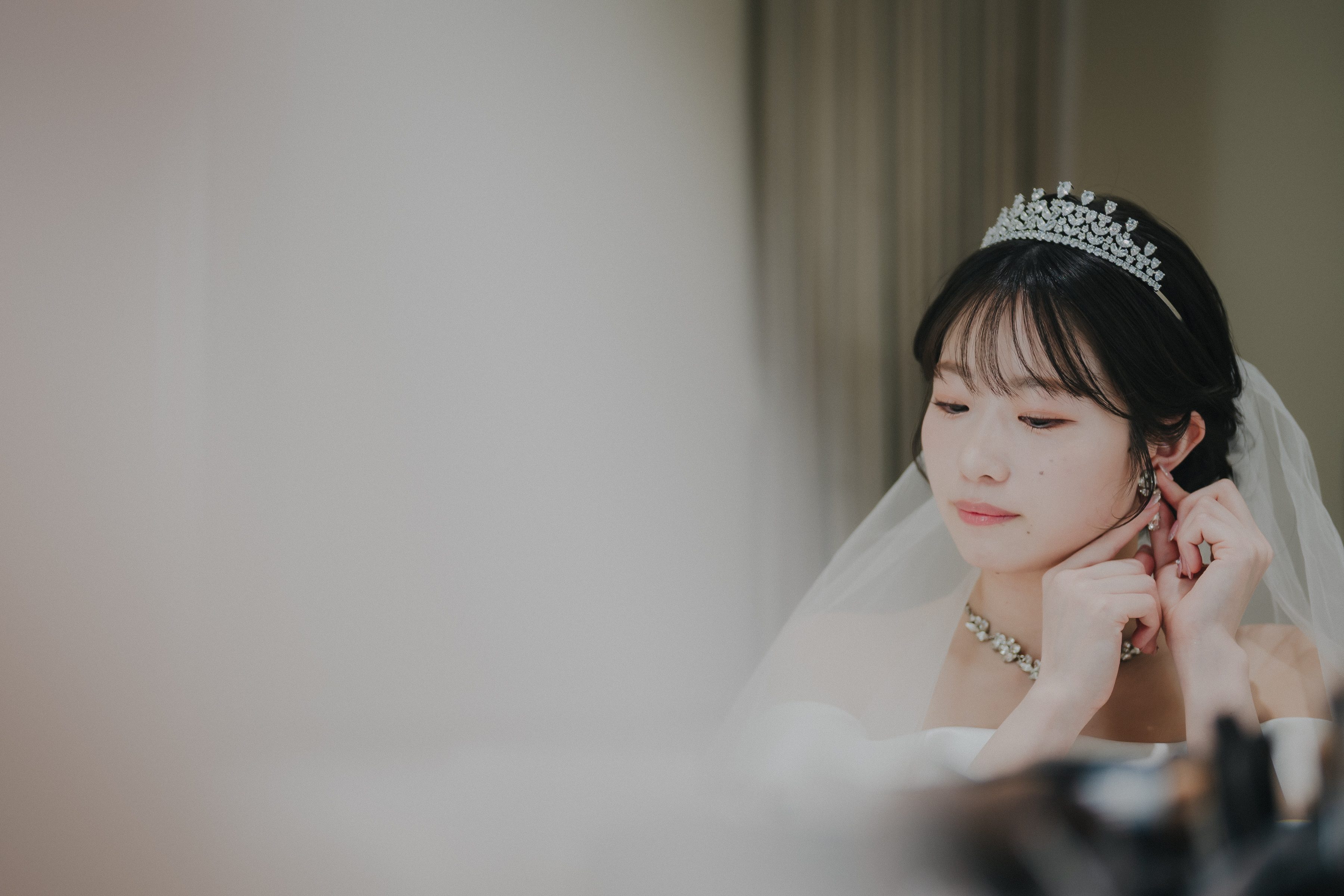 結婚式のメイクシーンとは?花嫁・新郎のお支度を彩る人気演出をご紹介♪