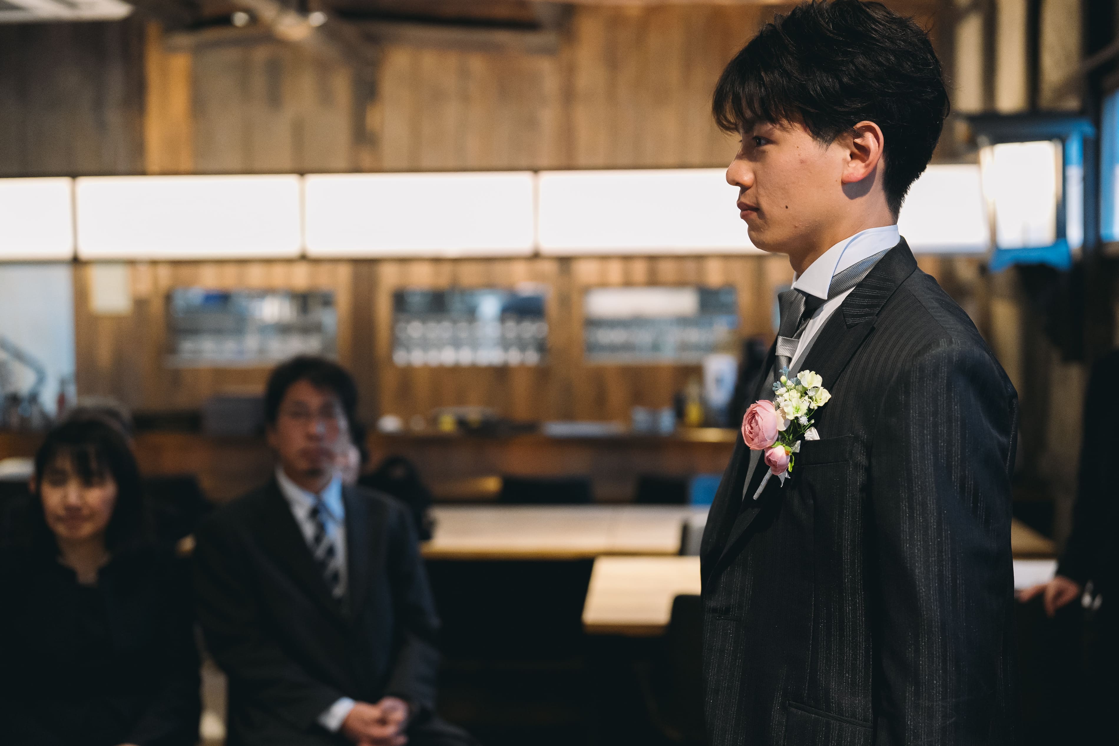 雨音と共に誓う、温かな古民家の人前式