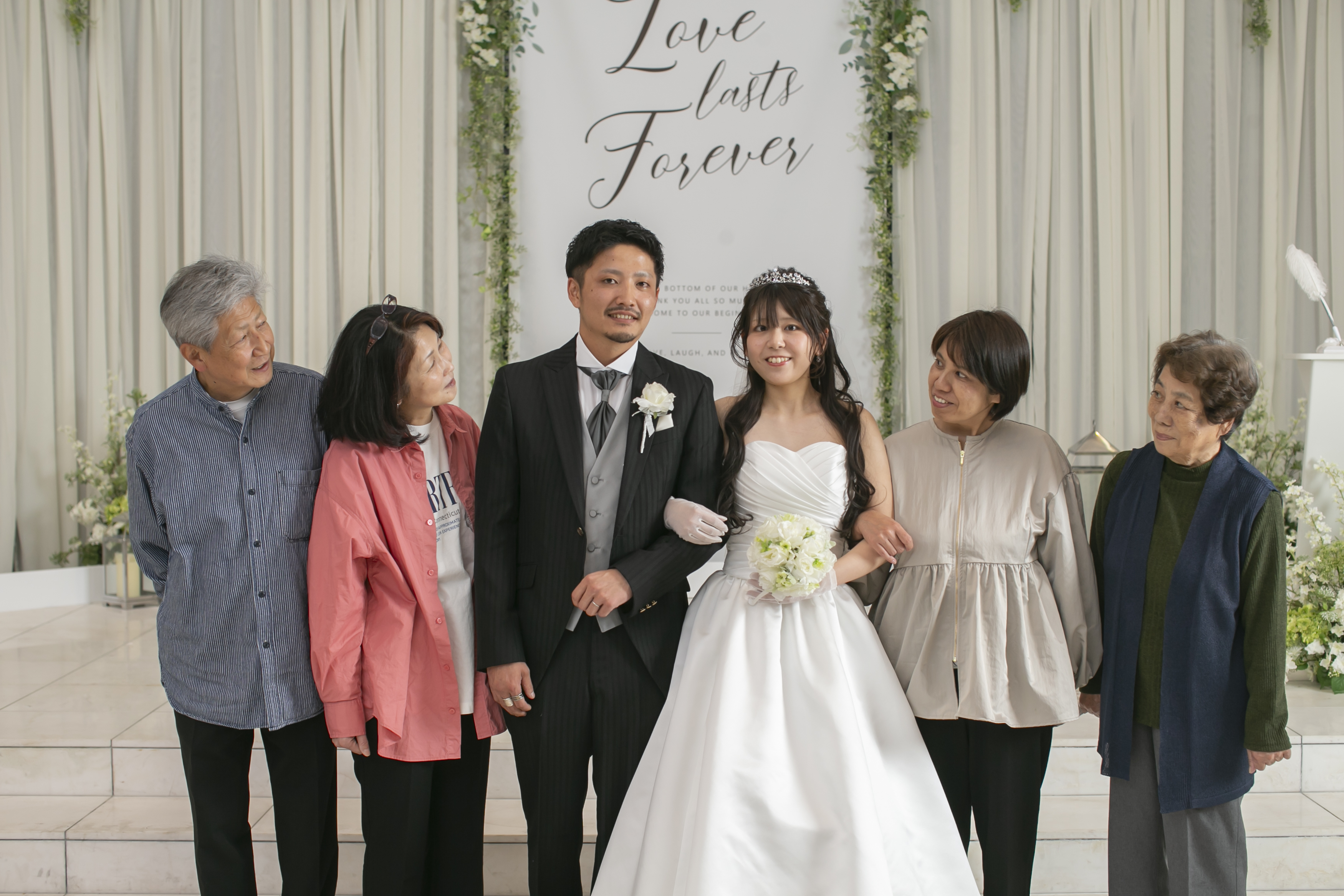 ご家族様とご一緒に！アットホームなフォトウェディング♪