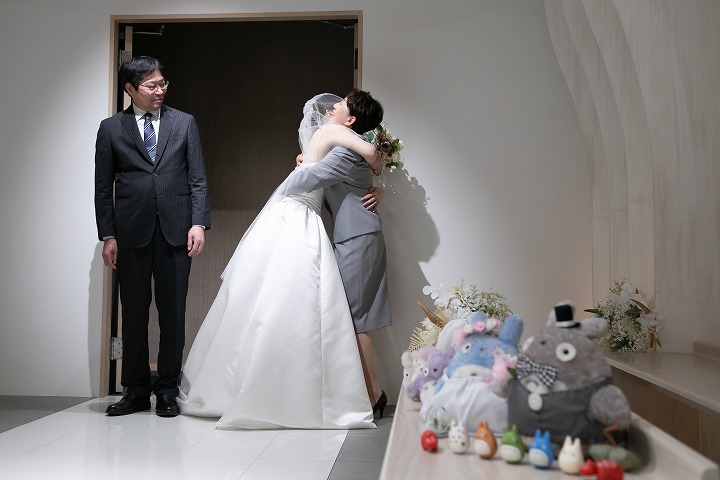 フォトウェディングだからこそ、ゆっくり家族におひろめ♪