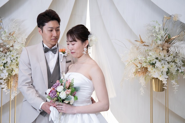 フォトウェディングだからこそ、ゆっくり家族におひろめ♪