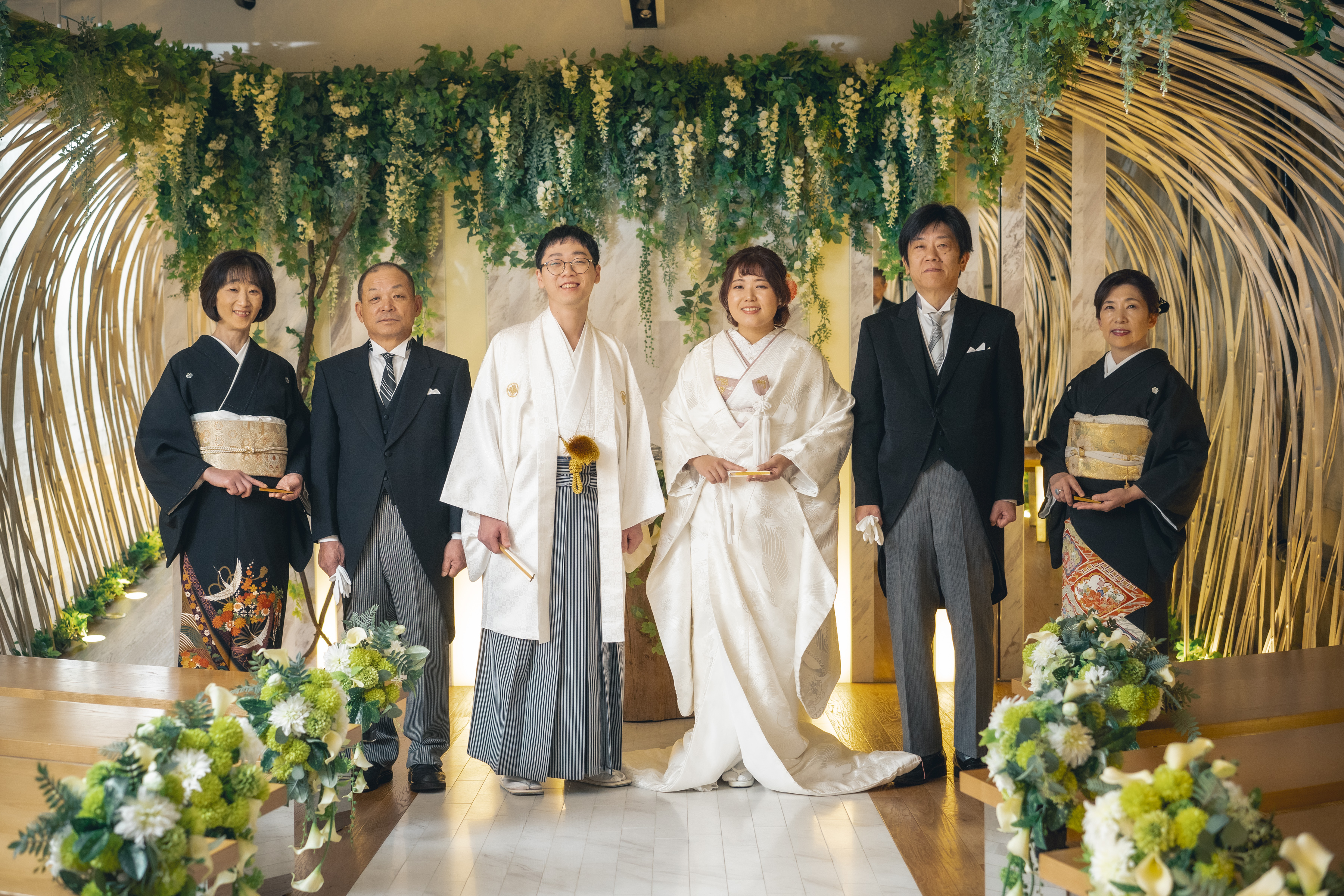 フォトウェディングの後はご家族様と会食も♪