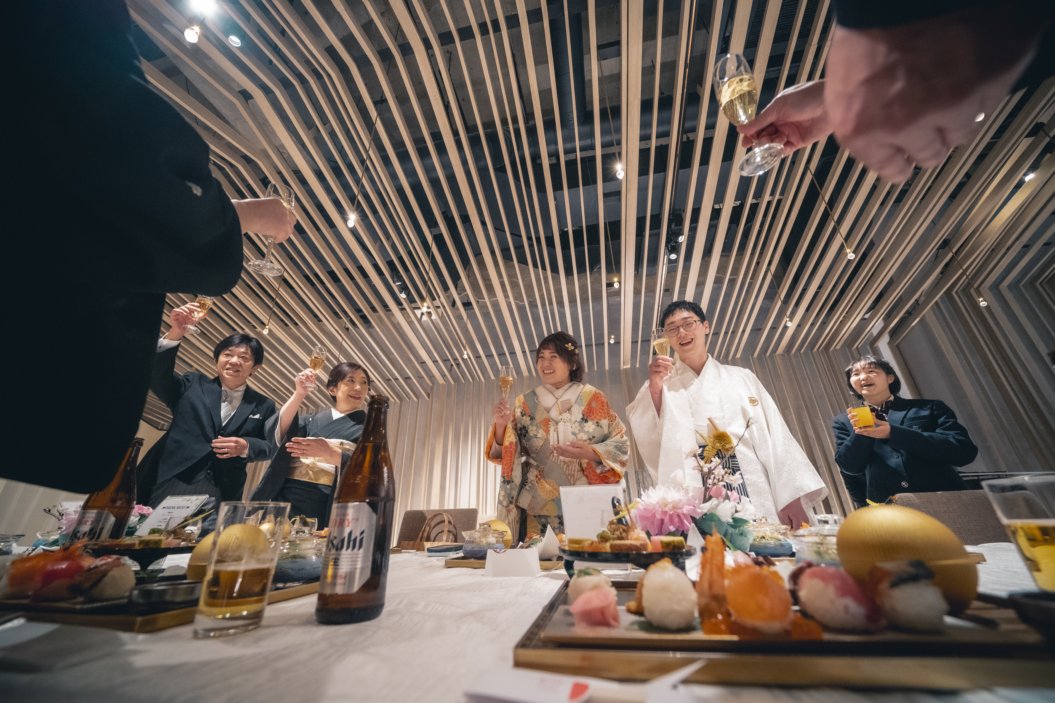 フォトウェディングの後はご家族様と会食も♪