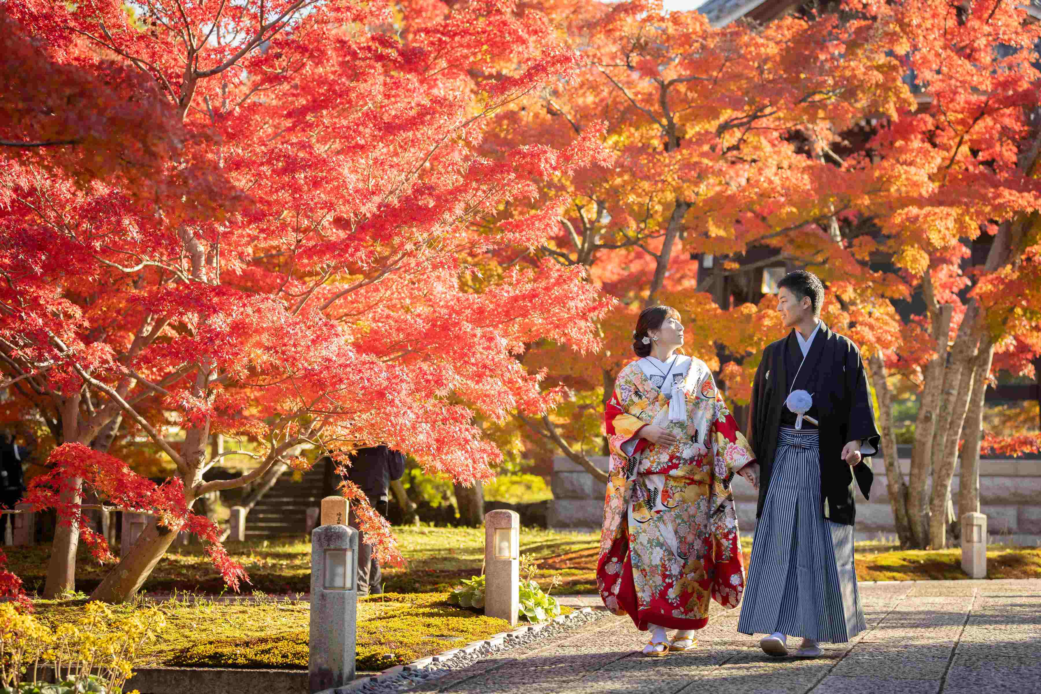 まだ間に合います！小さな結婚式京都店で紅葉ロケーションフォト