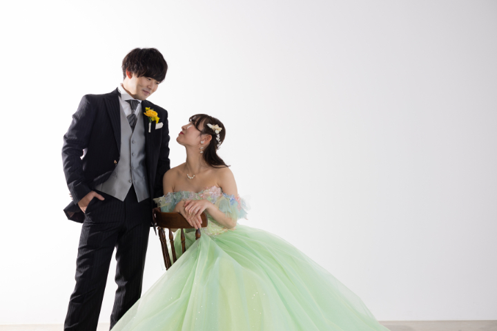 熊本チャペル　フォトウエディングレポート　No.52　カラードレスでスタジオフォト