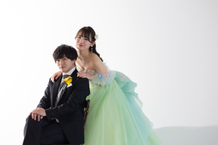 熊本チャペル　フォトウエディングレポート　No.52　カラードレスでスタジオフォト