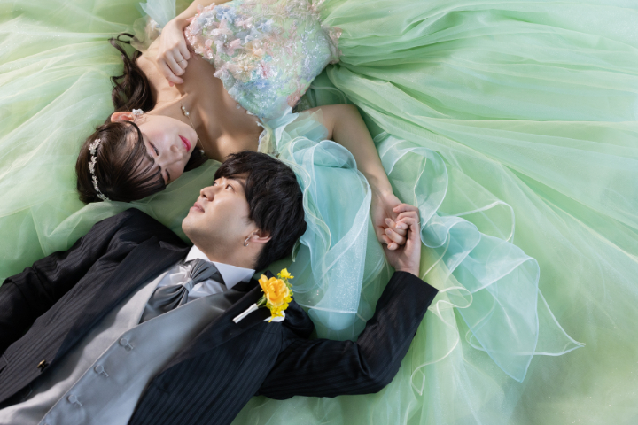 熊本チャペル　フォトウエディングレポート　No.52　カラードレスでスタジオフォト