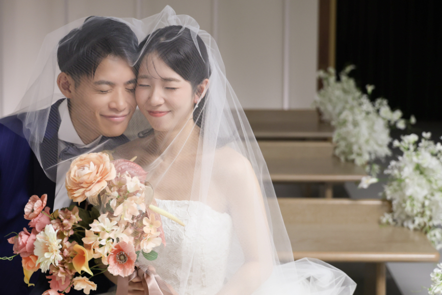 季節や天候に左右されないスタジオ&チャペル 3点フォトプラン