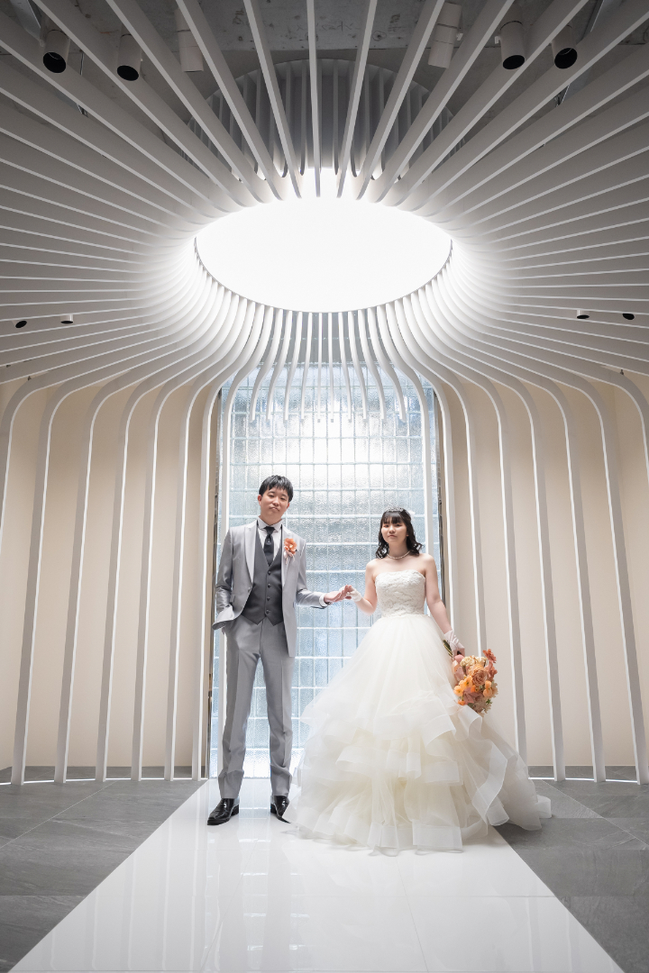 熊本チャペル フォトウエディングレポート No.37 光のチャペルと待合スポットでフォトウエディング