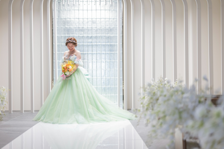 熊本チャペル　フォトウエディングレポート　No.43　チャペルでカラードレス前撮り