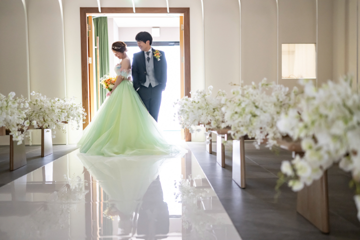 熊本チャペル　フォトウエディングレポート　No.43　チャペルでカラードレス前撮り