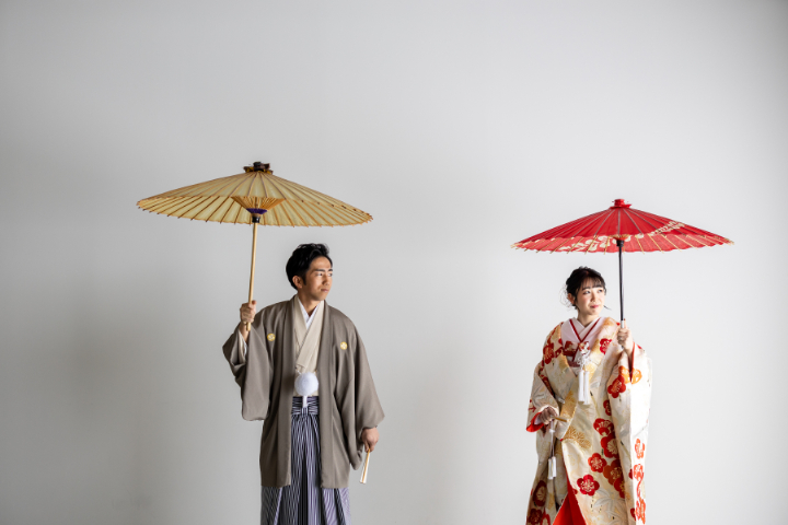 熊本チャペル　フォトウエディングレポート　No.48　色打掛でスタジオ前撮り（ファミリーフォト）