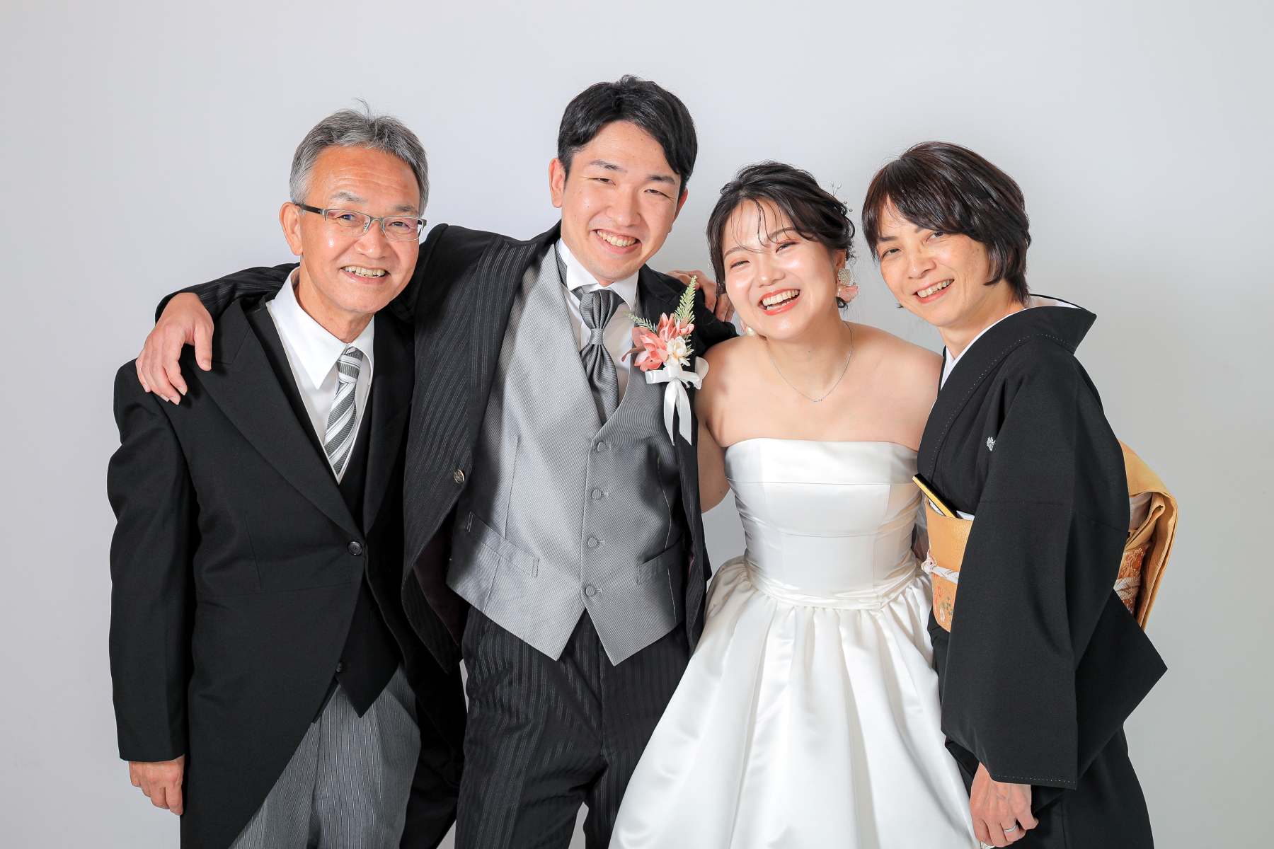 宮崎スタジオで和装洋装フォトウェディング🌺✨