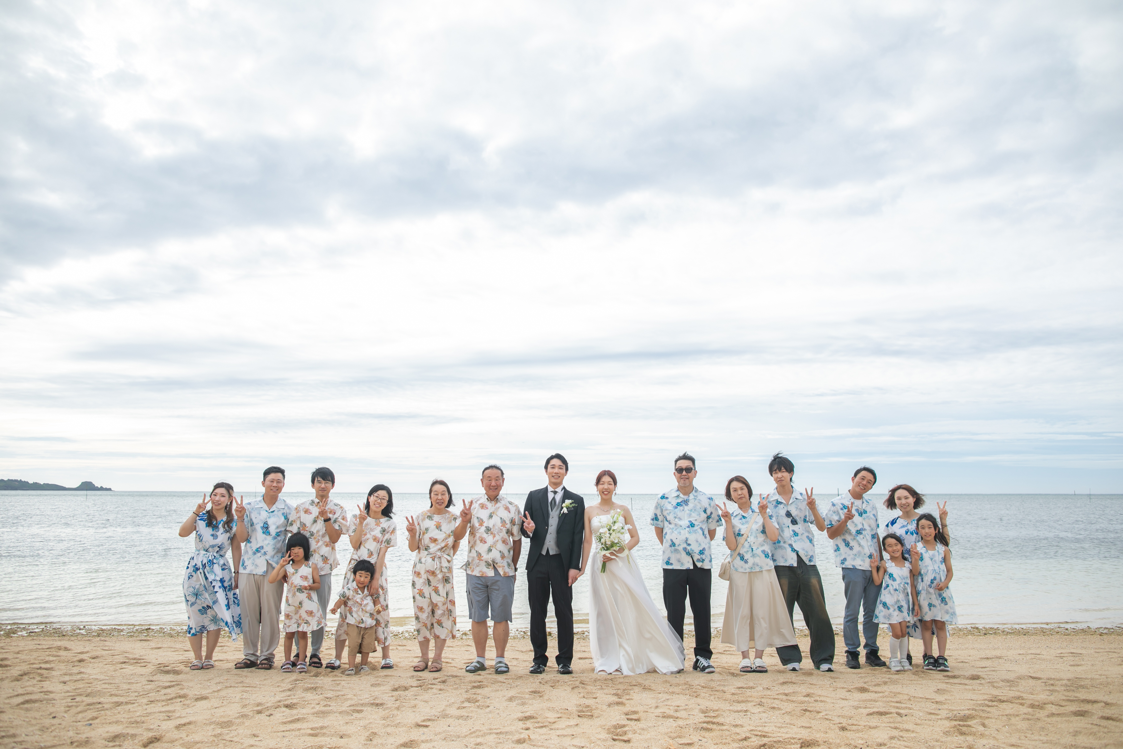 挙式なしでも叶う「お披露目フォト＆会食」