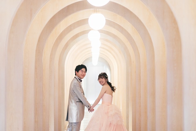 【洋装２点フォト】ウエディングドレスと、カラードレスでのプチロケーション撮影