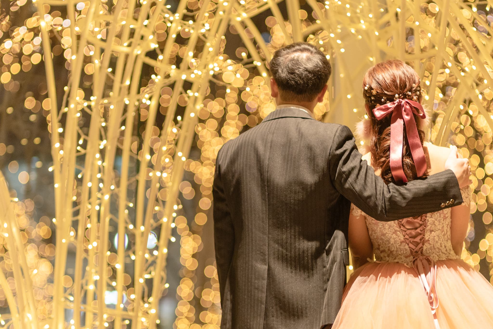 いよいよ今年もスタート★光のページェントをバックに室内での撮影が叶う◎