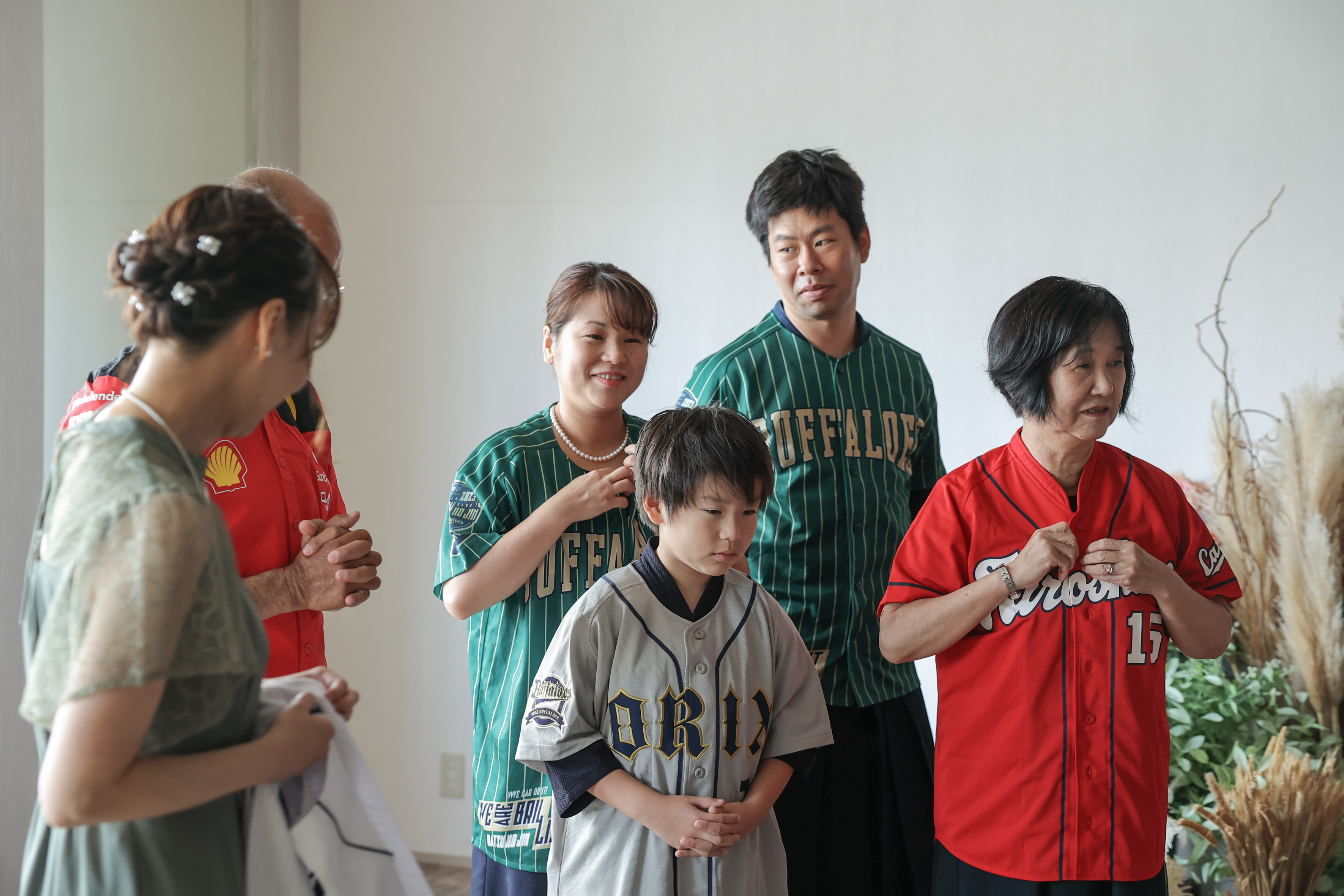 大好きなグッズを持って楽しく撮影✨