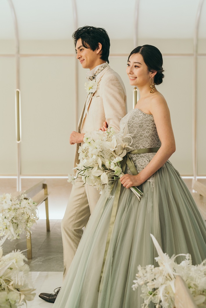 【挙式演出】オーバーカラードレス