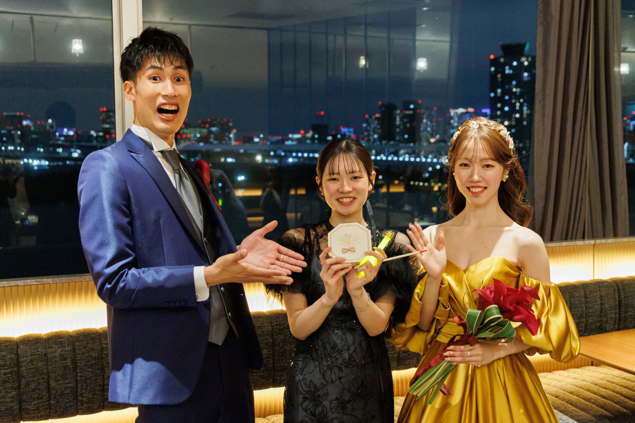 夕景と夜景に包まれた、温かな小さな結婚式お台場Wedding