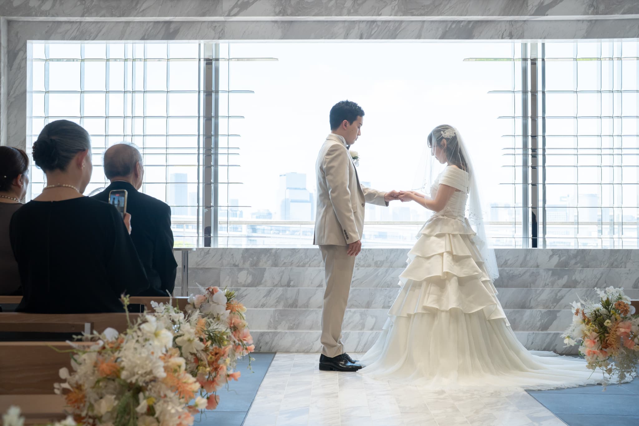 【小さな結婚式お台場店】前撮りと、ご家族との少人数挙式レポート