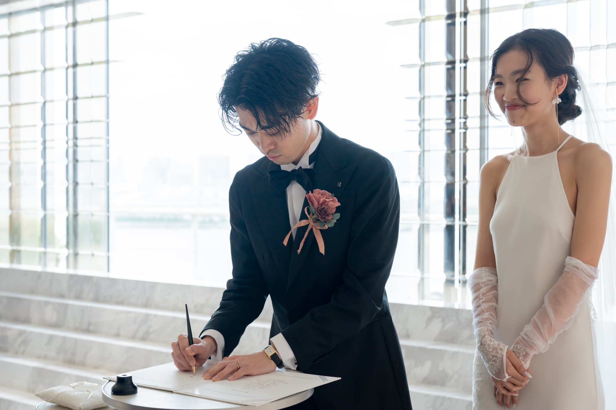 お台場での家族と友人に囲まれた二部制ウェディングの一日